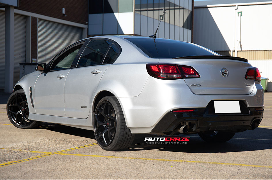 HOLDEN COMMODORE SSW DOMINATE GUNMETAL