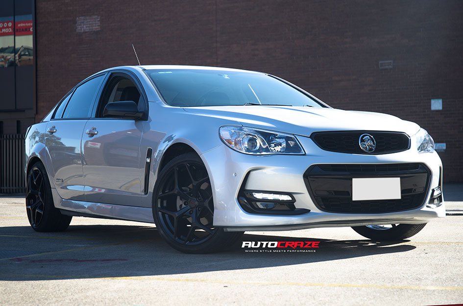HOLDEN COMMODORE SSW DOMINATE GUNMETAL