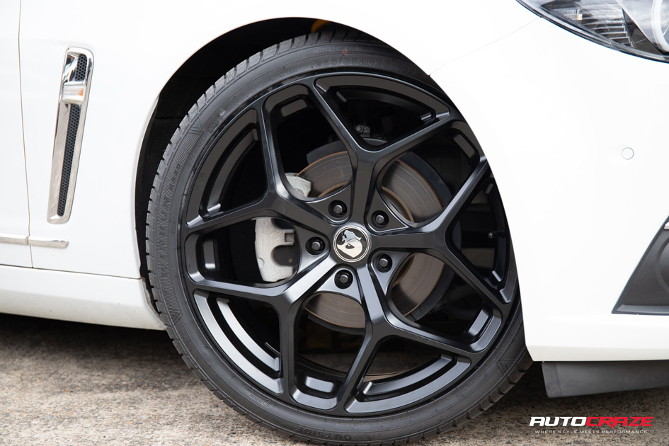 HOLDEN CALAIS SSW DOMINATE MATTE BLACK 