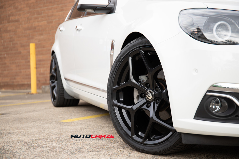HOLDEN CALAIS SSW DOMINATE MATTE BLACK 