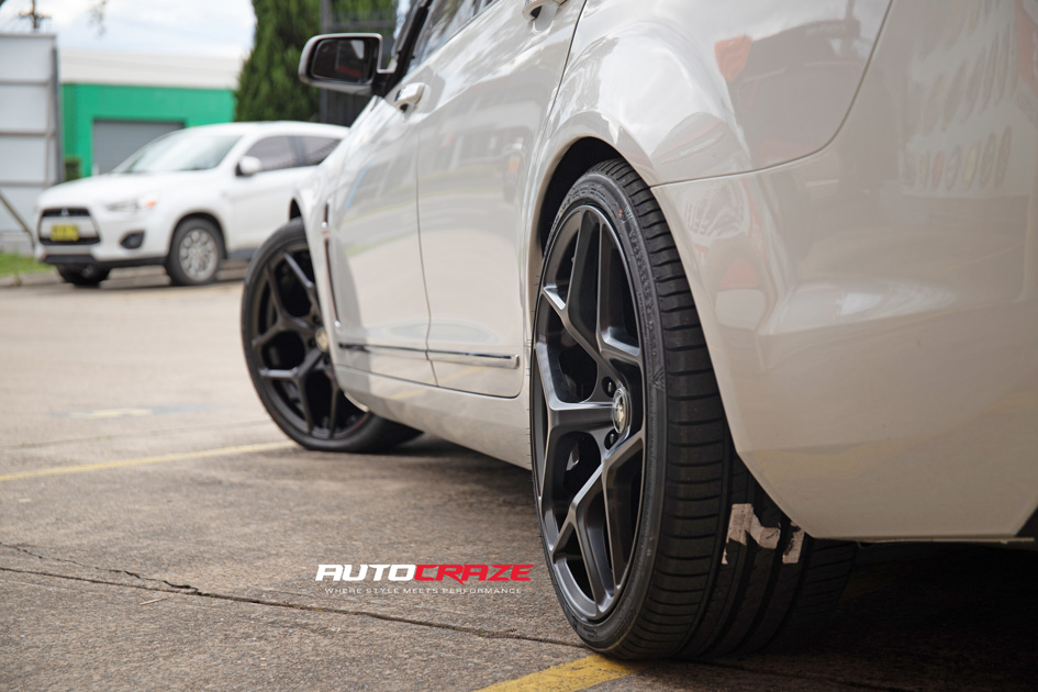HOLDEN CALAIS SSW DOMINATE MATTE BLACK 