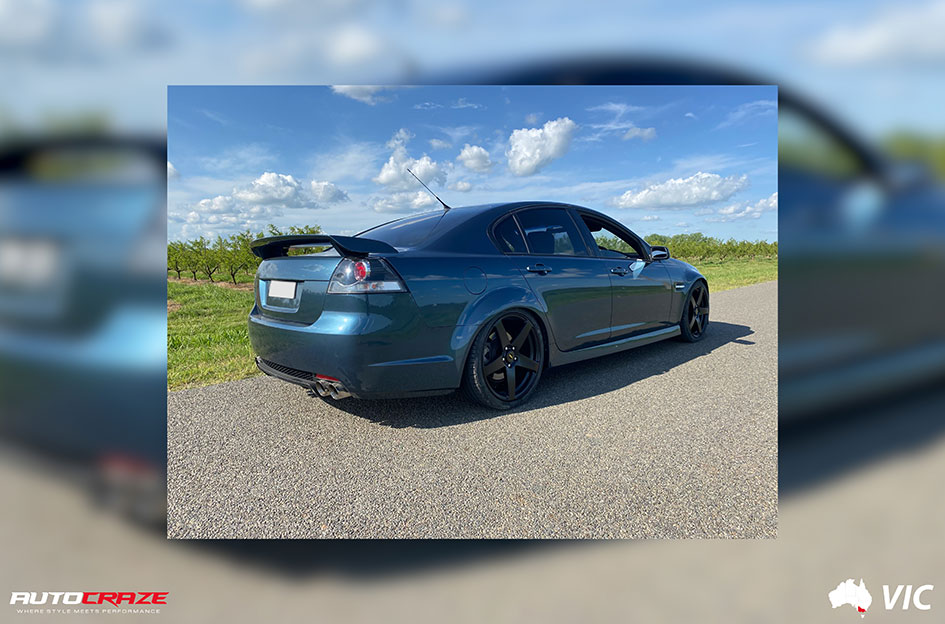 HOLDEN COMMODORE SIMMONS FRC SATIN BLACK 