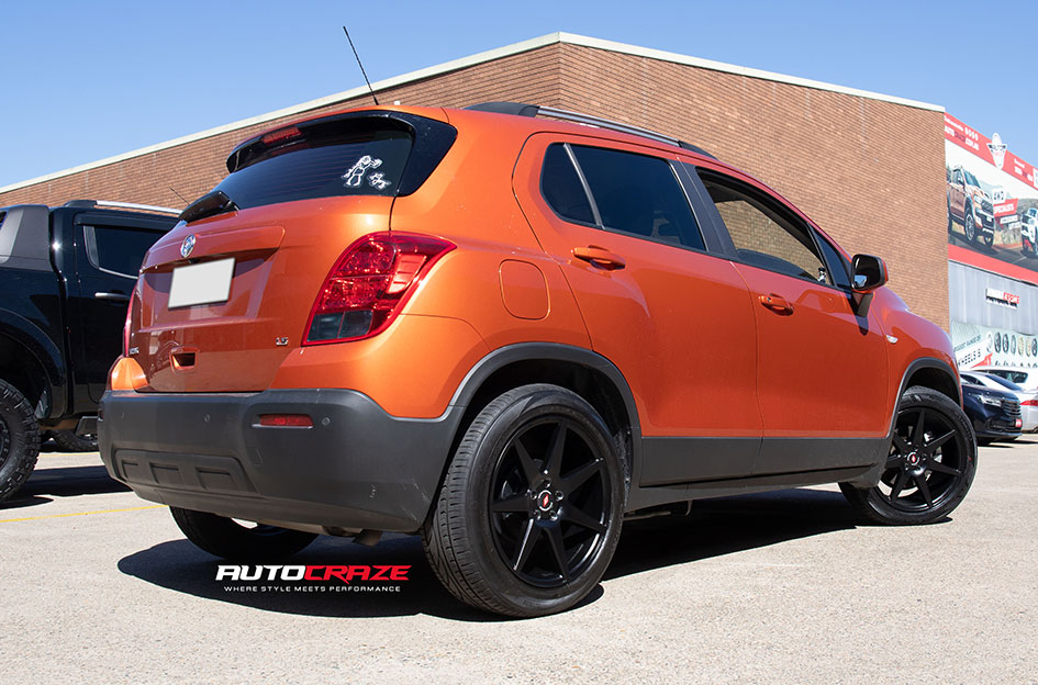 HOLDEN TRAX INFORGED IFG13 GLOSS BLACK 