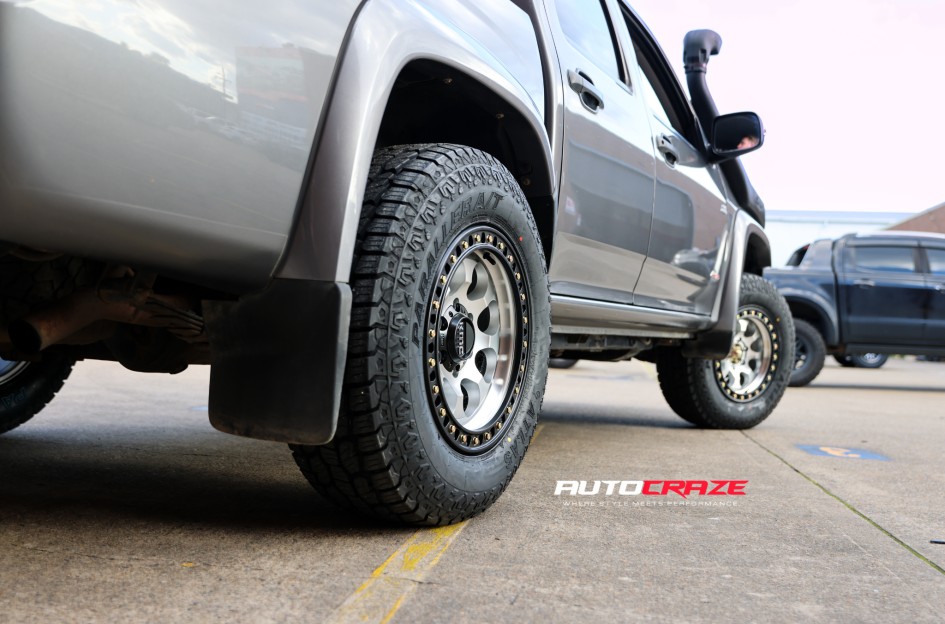 HOLDEN COLORADO KMC RIOT MACHINED