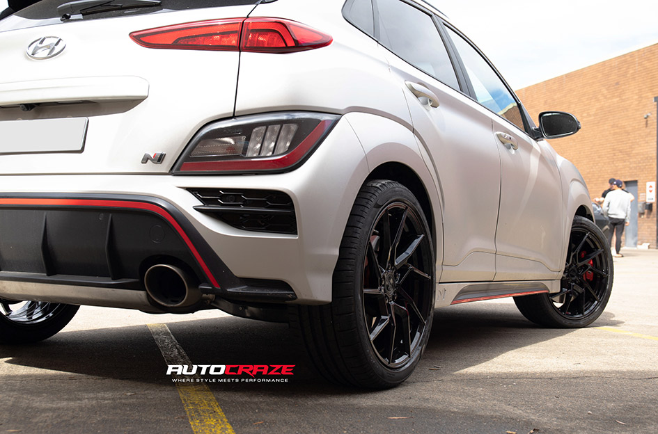 HYUNDAI KONA KING VORTEX GLOSS BLACK 