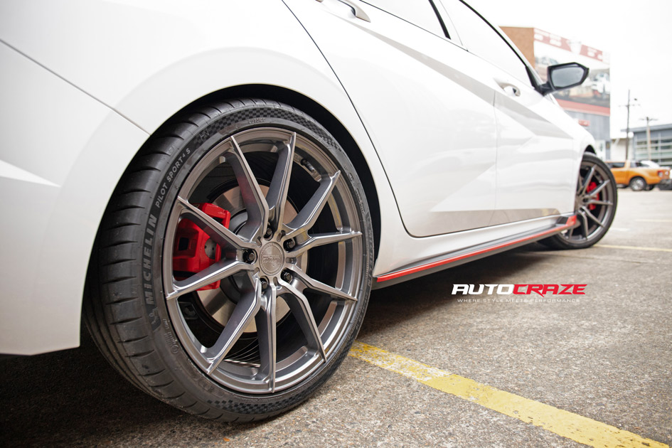 HYUNDAI I30N SEDAN KING VENOM GUNMETAL DARK TINT