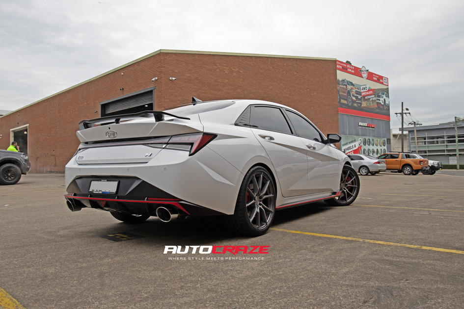 HYUNDAI I30N SEDAN KING VENOM GUNMETAL DARK TINT