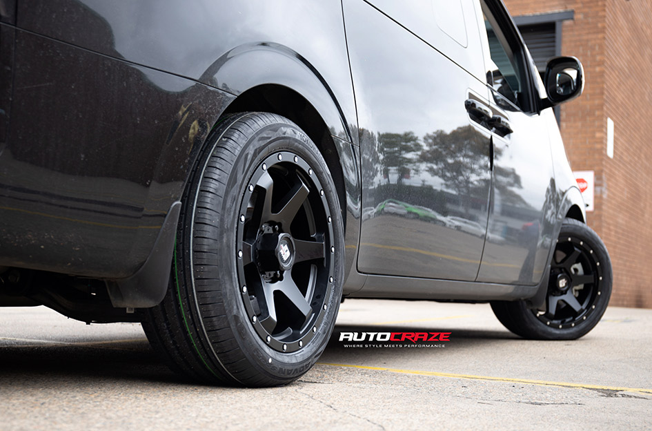 HYUNDAI STARIA DIESEL PHILADELPHIA MATTE BLACK 