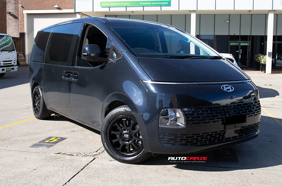 HYUNDAI STARIA KING HURRICANE SATIN BLACK
