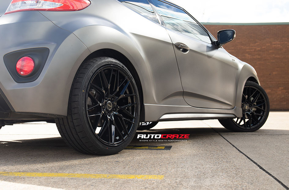 HYUNDAI VELOSTER SSW HOCKENHEIM GLOSS BLACK
