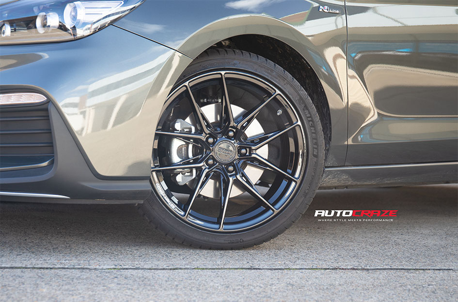 HYUNDAI I30 KING TOXIN GLOSS BLACK
