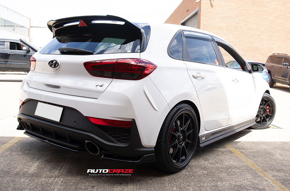 HYUNDAI I30 KONIG DEKAGRAM MATTE BLACK