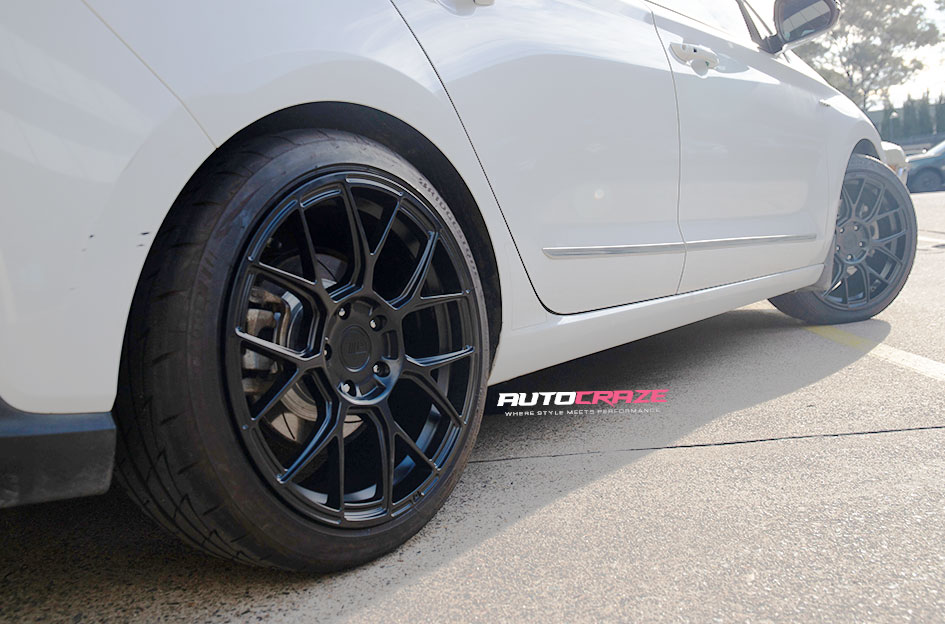 HYUNDAI I30 MOTEGI MR147 SATIN BLACK 