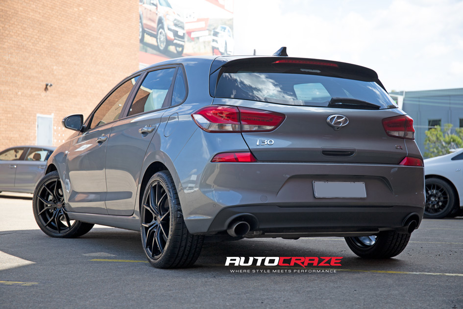 Hyundai i30 SSW Venom Matte Black