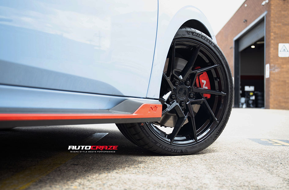 HYUNDAI I30N KING VORTEX GLOSS BLACK 