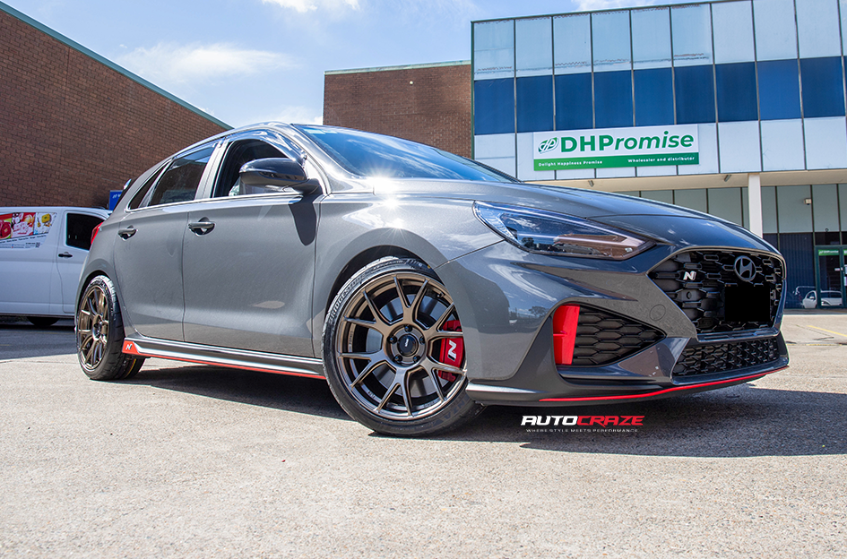 HYUNDAI I30N KONIG AMPLIFORM GLOSS BRONZE