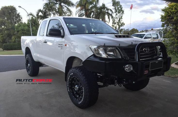 TOYOTA HILUX N70 4WD HOSS XD GLOSS BLACK