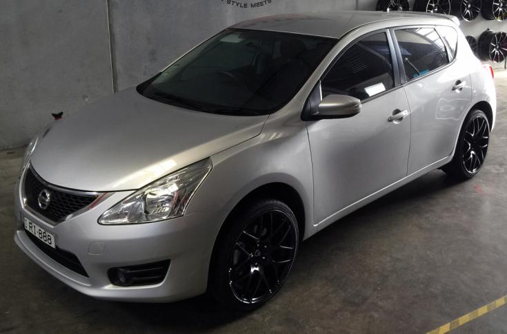 NISSAN PULSAR 5 STUD M SPEC MATTE BLACK 1