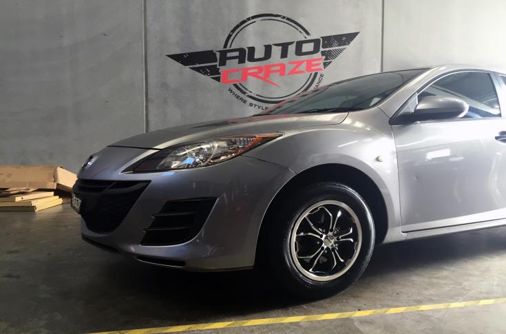 MAZDA-3-SPYDER-BLACK-MACHINED-FACE