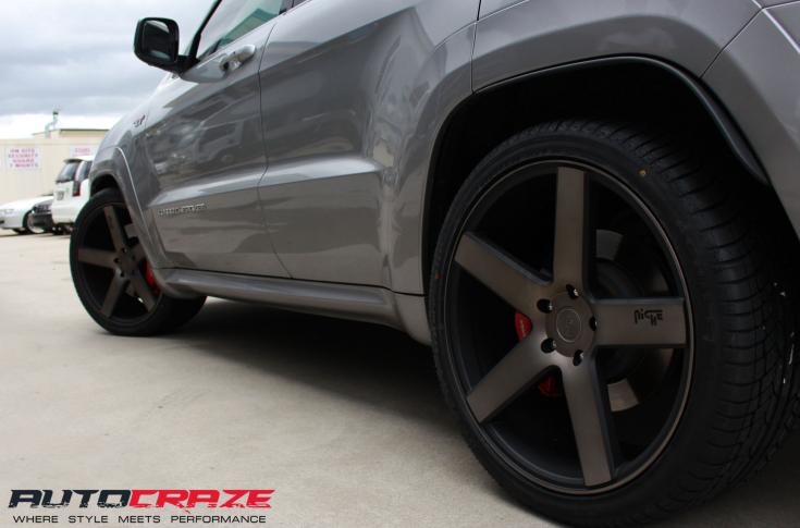 JEEP-GRAND-CHEROKEE-MILAN-BLACK-&-MACHINED-WITH-DOUBLE-DARK-TINT