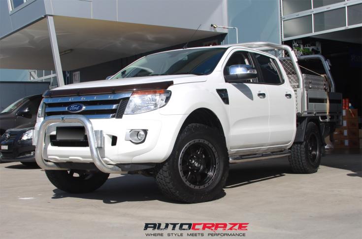 FORD-RANGER-TROPHY-MATTE-BLACK-WITH-ANTHRACITE-RING