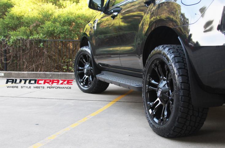FORD EVEREST VAPOR MATTE BLACK