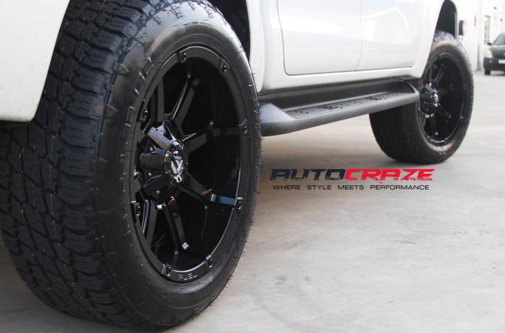TOYOTA HILUX N80 4WD COUPLER GLOSS BLACK