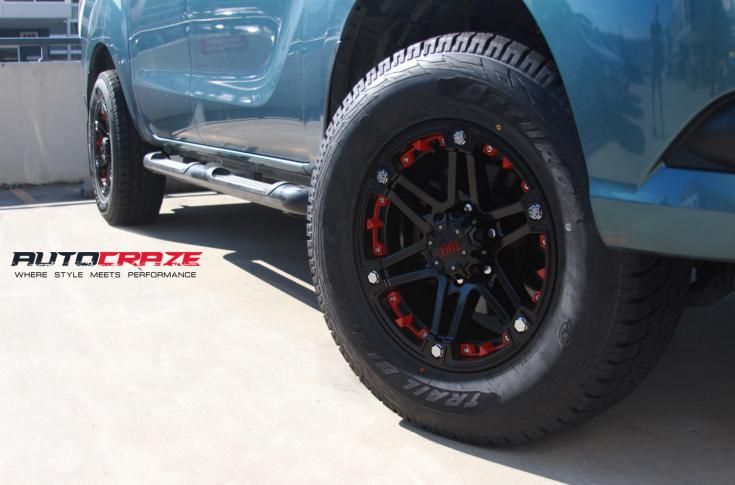 MAZDA BT 50 T01 SATIN BLACK WITH RED INSERTS