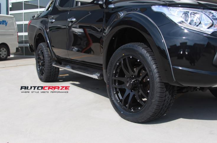 MITSUBISHI TRITON CLIFF MATTE BLACK 