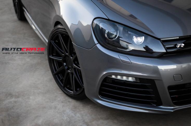 VOLKSWAGEN GOLF ESSEN SATIN BLACK