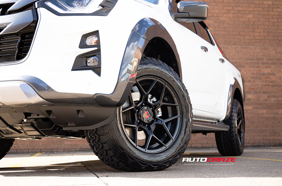 ISUZU DMAX NOMAD SABBATH MATTE BLACK 