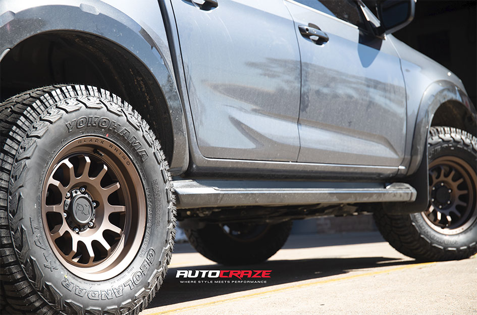 ISUZU DMAX BLACK RHINO RAPID BRONZE