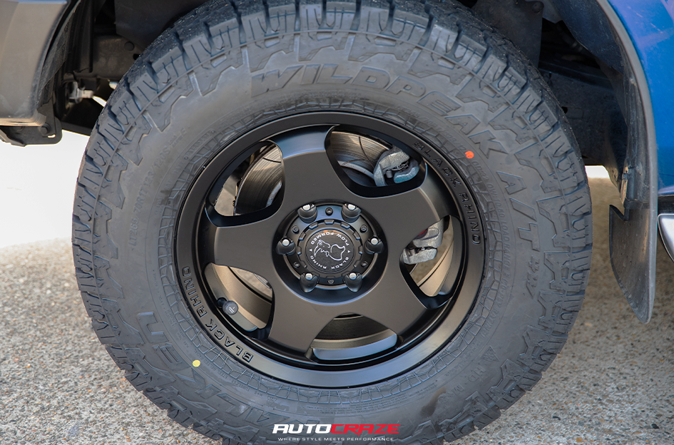 ISUZU DMAX BLACK RHINO SOL MATTE BLACK