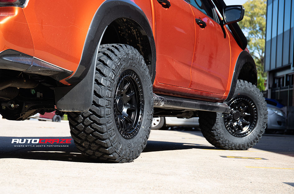 ISUZU DMAX BLACK RHINO CALICO MATTE BLACK 