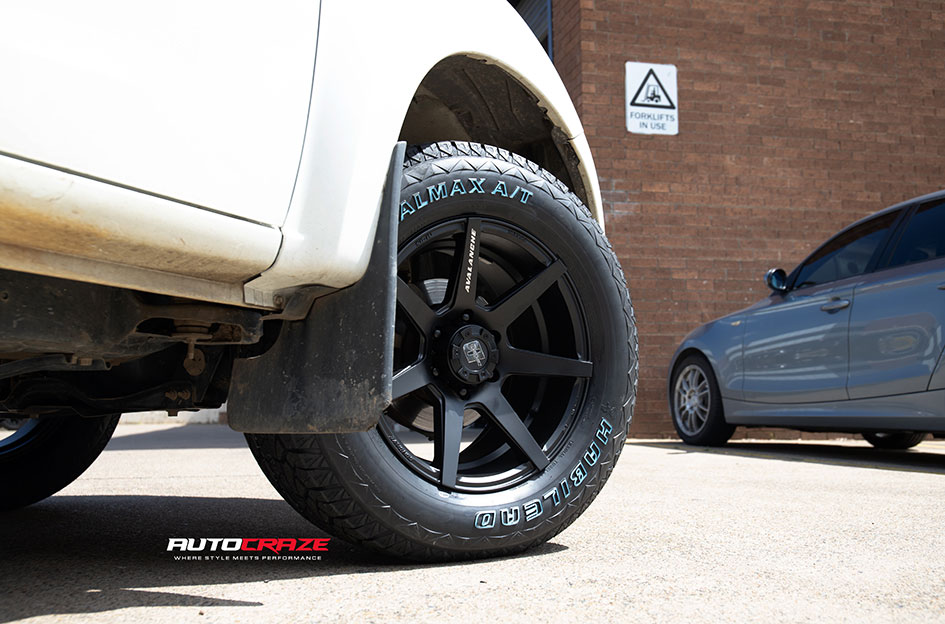 ISUZU DMAX DIESEL AVALANCHE MATT BLACK FONT MILLED 