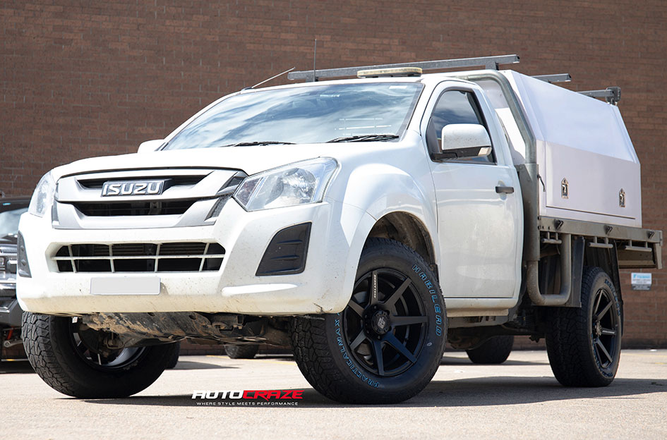 ISUZU DMAX DIESEL AVALANCHE MATT BLACK FONT MILLED 