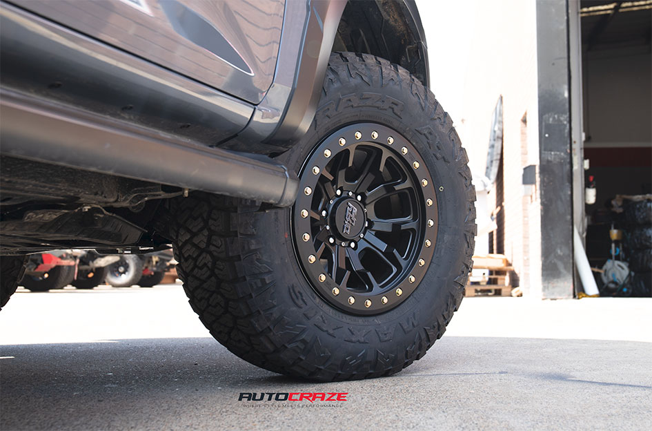 ISUZU DMAX DIRTY LIFE DT1 MATTE BLACK