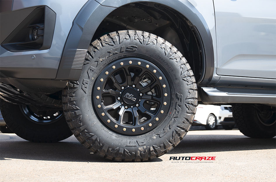 ISUZU DMAX DIRTY LIFE DT1 MATTE BLACK