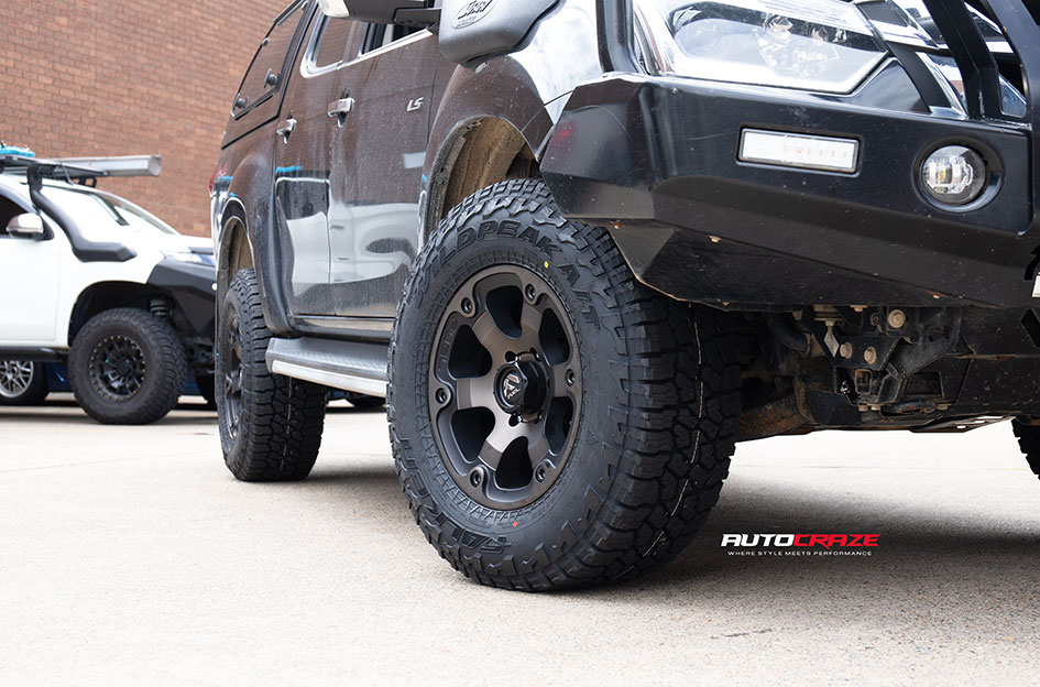 ISUZU DMAX FUEL BEAST BLACK & MACHINED WITH DARK TINT