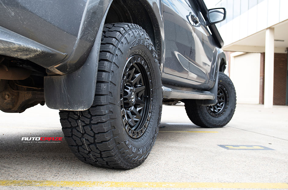 ISUZU DMAX FUEL COVERT MATTE BLACK
