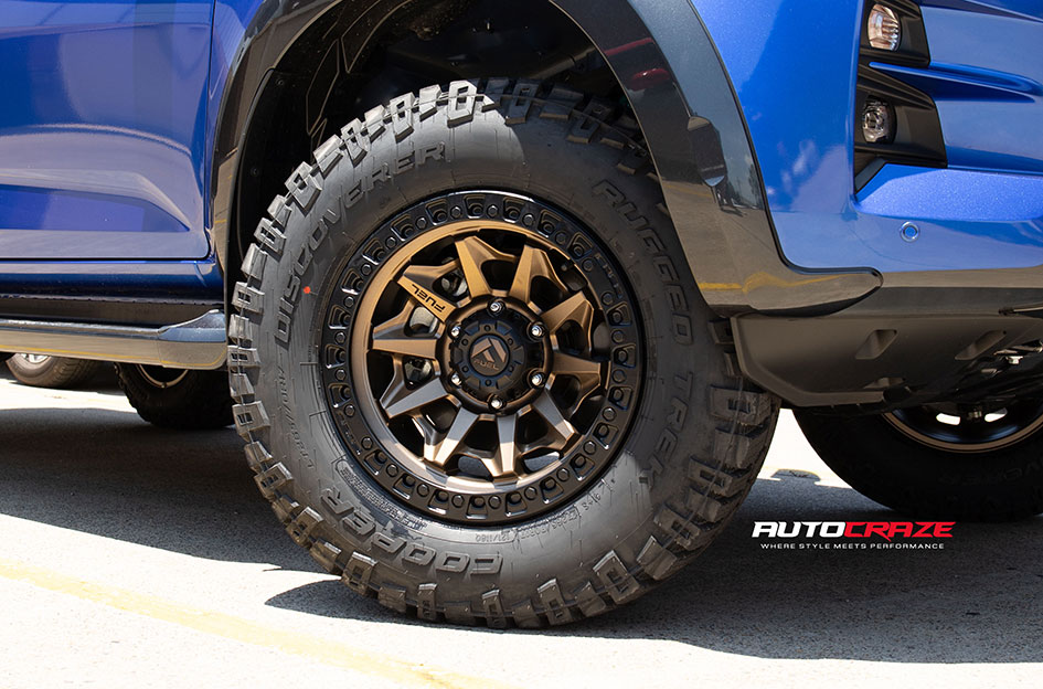 ISUZU DMAX FUEL COVERT BRONZE BLACK RING 