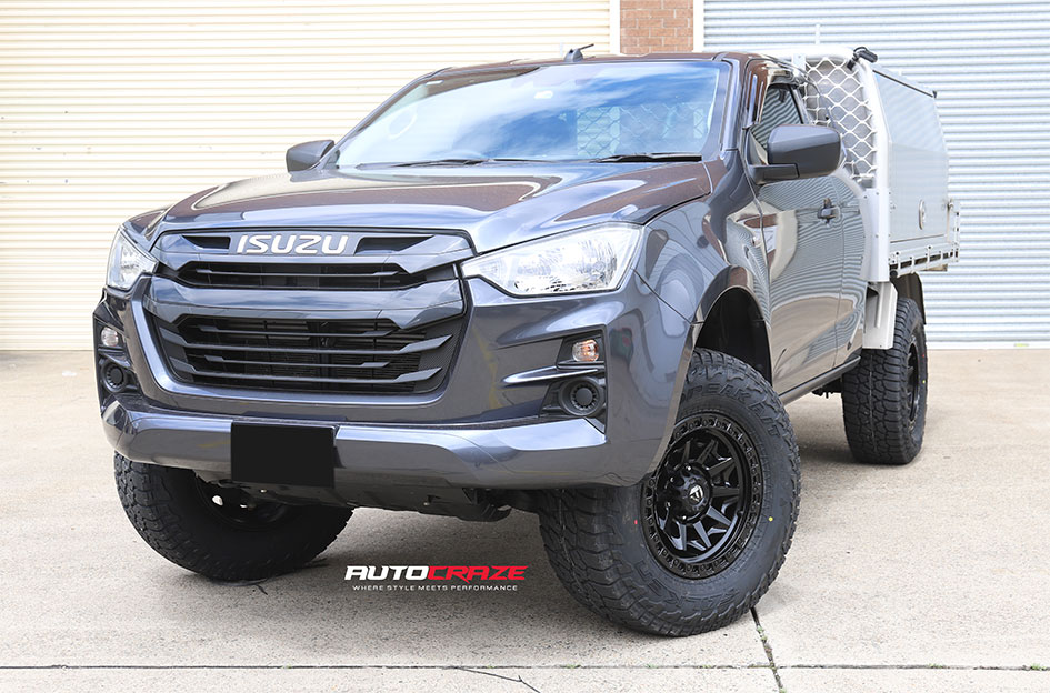 ISUZU DMAX FUEL COVERT MATTE BLACK