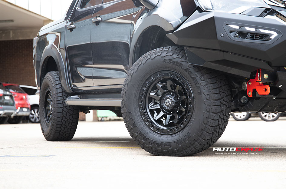 ISUZU DMAX FUEL COVERT MATTE BLACK