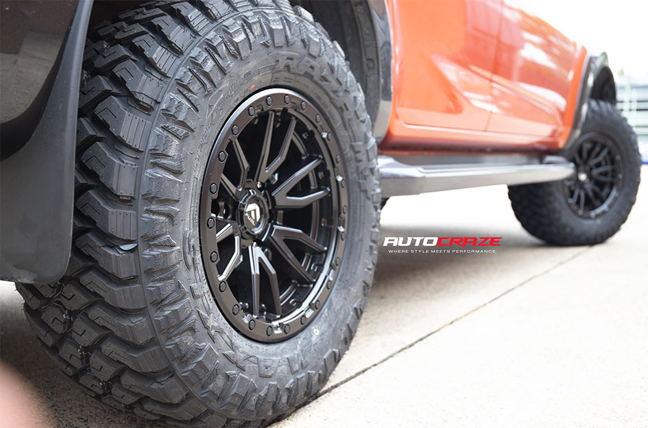 ISUZU DMAX FUEL REBEL 6 MATTE BLACK 