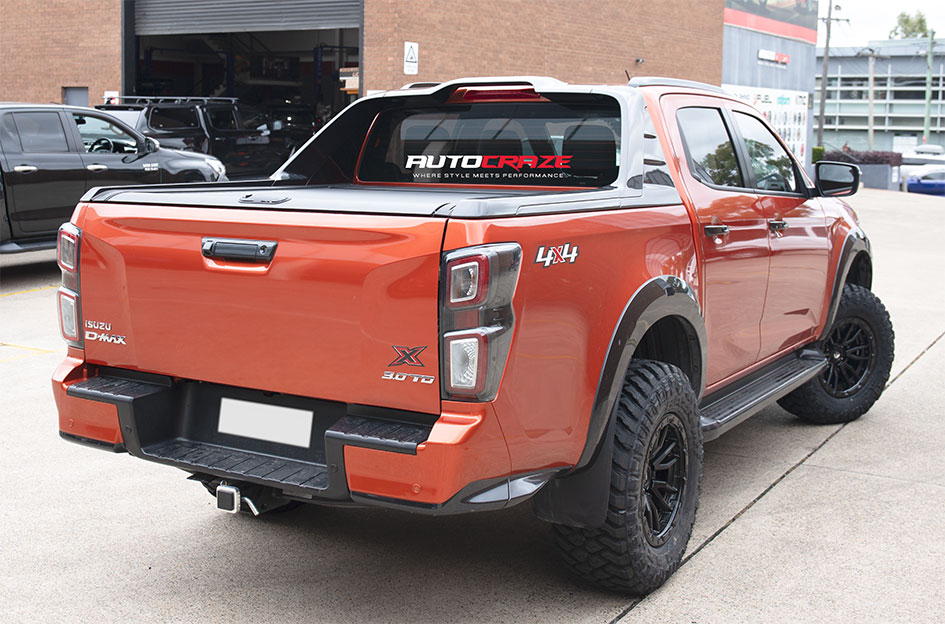 ISUZU DMAX FUEL REBEL 6 MATTE BLACK 