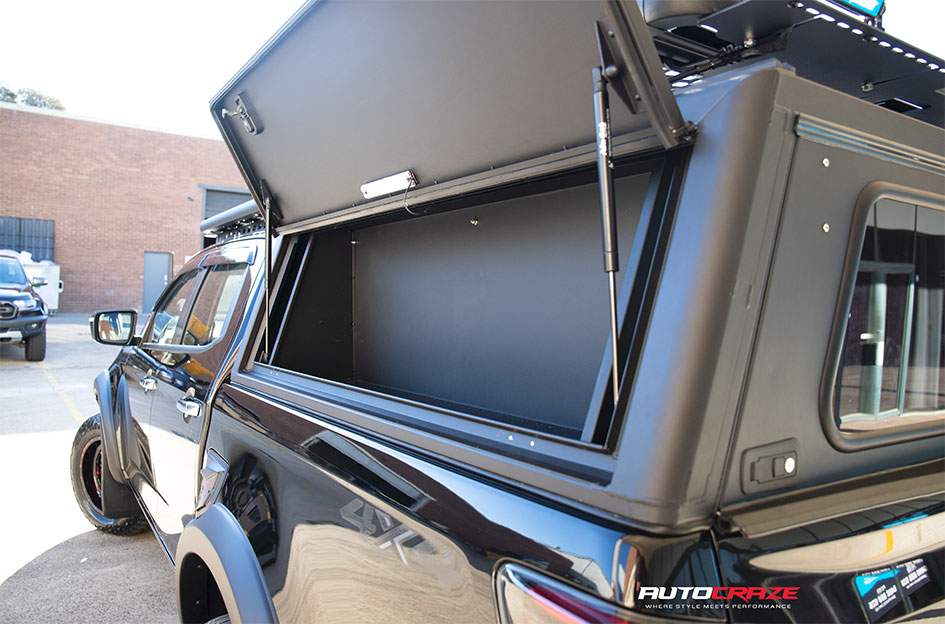 ISUZU DMAX FUEL STROKE GLOSS BLACK RED TINT