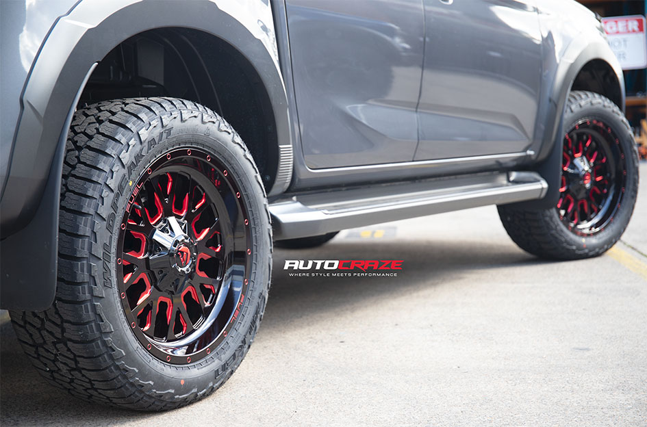 ISUZU DMAX FUEL STROKE GLOSS BLACK RED TINT