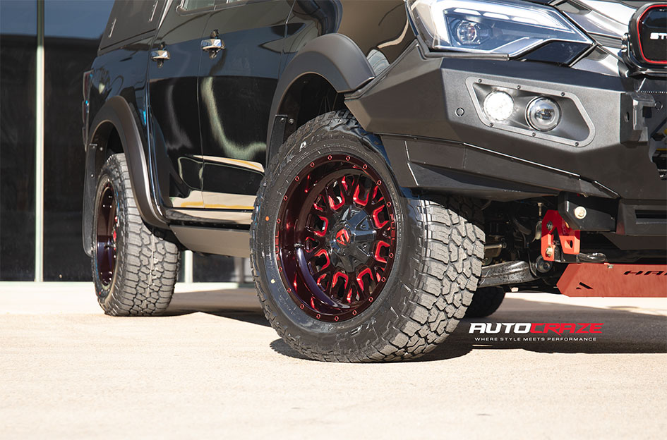 ISUZU DMAX FUEL STROKE GLOSS BLACK RED TINT