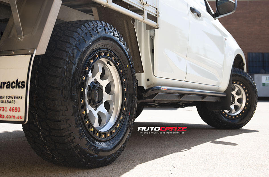 ISUZU DMAX KMC DIRTY HARRY SATIN GRAY W/ BLACK LIP