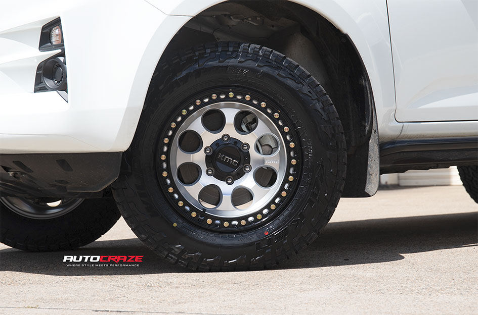 ISUZU DMAX KMC DIRTY HARRY SATIN GRAY W/ BLACK LIP